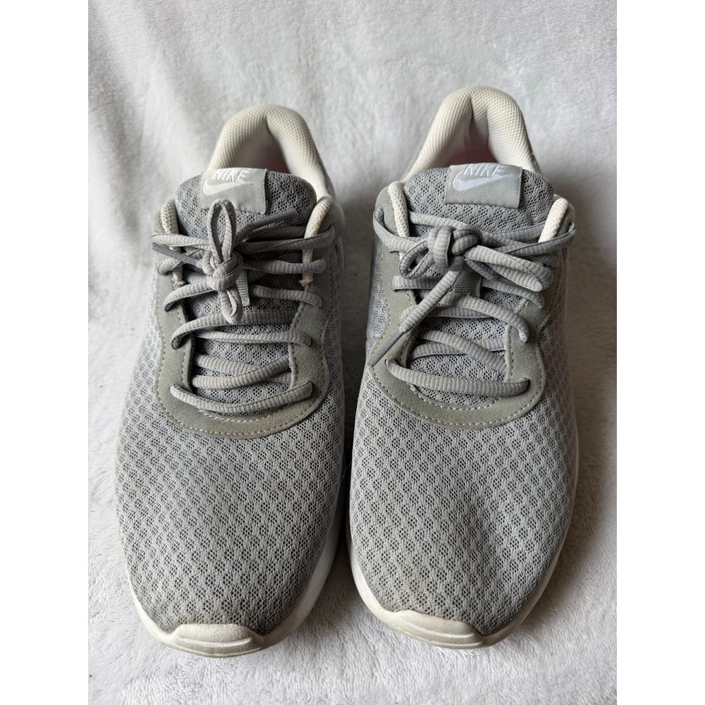 Nike Tanjun Running Shoes Womens Size 10 Grey 812655-010 Good Mesh Athletic